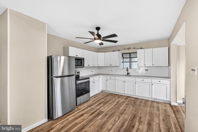 136 DENNY AVE, Penns Grove, NJ 08069