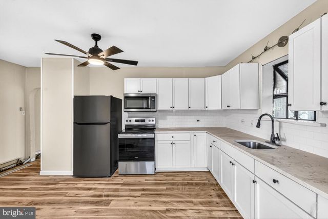 136 DENNY AVE, Penns Grove, NJ 08069