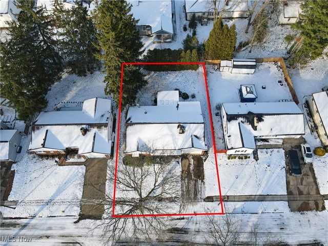 1123 Courtleigh Drive, Akron, OH 44313