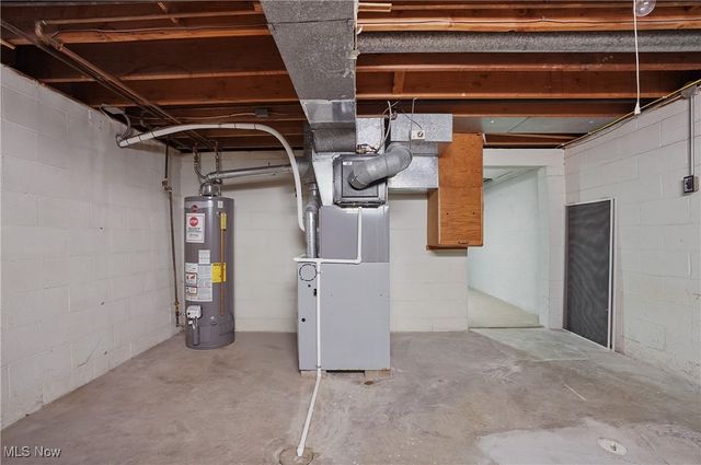 1123 Courtleigh Drive, Akron, OH 44313