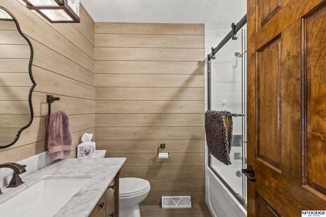 2934 N Wyoming Avenue, Fremont, NE 68025