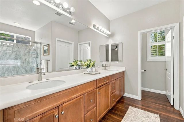 10300 Evora Lane, Bakersfield, CA 93306
