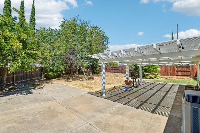 1502 Hazel Ct, Lincoln, CA 95648
