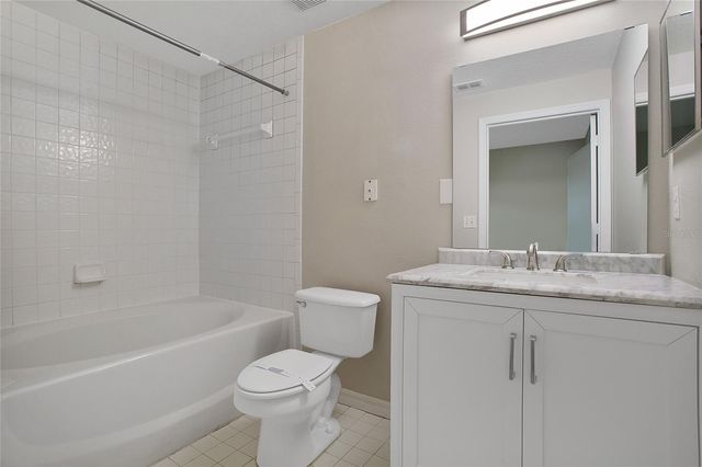 5554 METROWEST BOULEVARD 112, Orlando, FL 32811