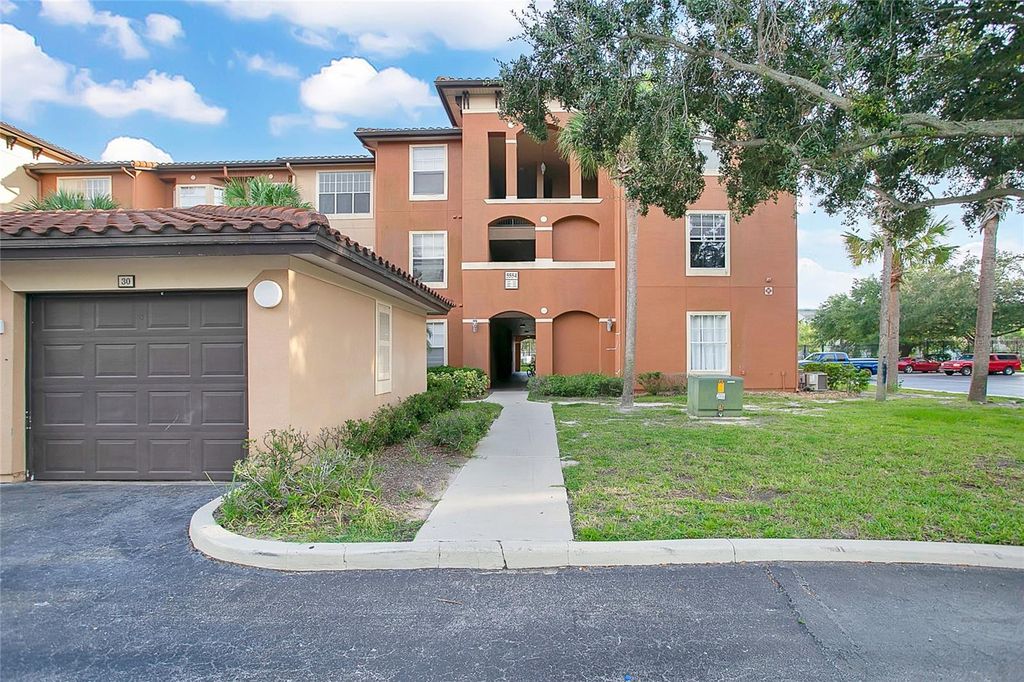 5554 METROWEST BOULEVARD 112, Orlando, FL 32811