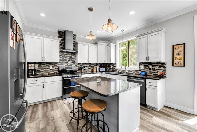 5134 Ivy Lane, China Twp, MI 48054