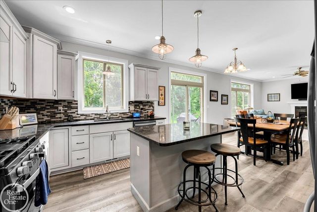 5134 Ivy Lane, China Twp, MI 48054