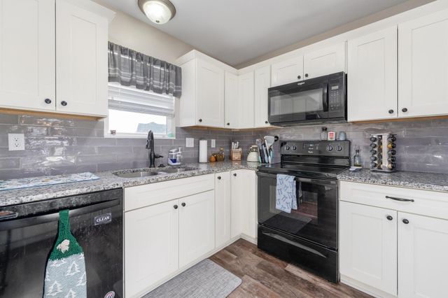 4508 S Flora St, Wichita, KS 67215