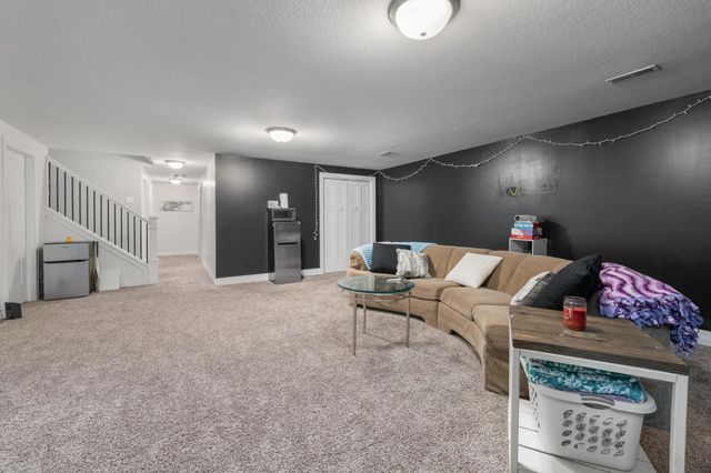 4508 S Flora St, Wichita, KS 67215