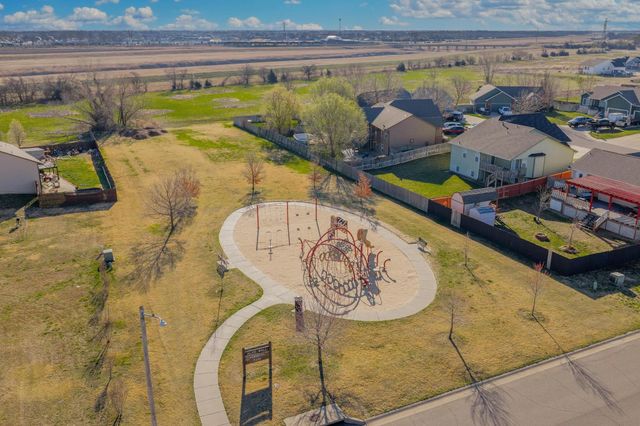 4508 S Flora St, Wichita, KS 67215