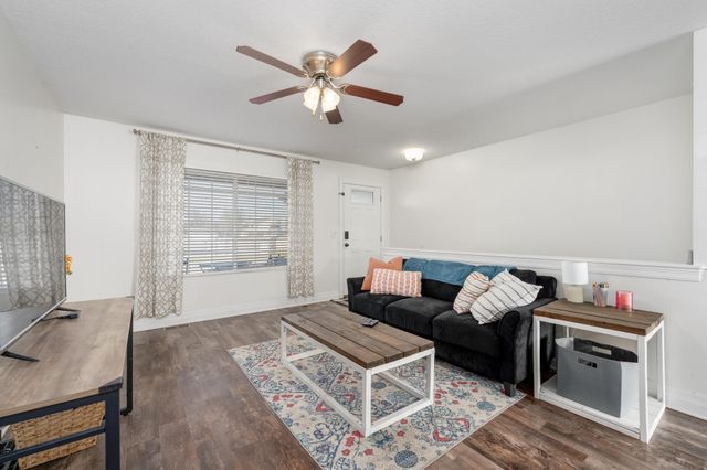 4508 S Flora St, Wichita, KS 67215