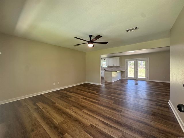 21304 N Mill Rd Road, Little Rock, AR 72206