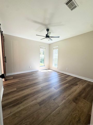 21304 N Mill Rd Road, Little Rock, AR 72206