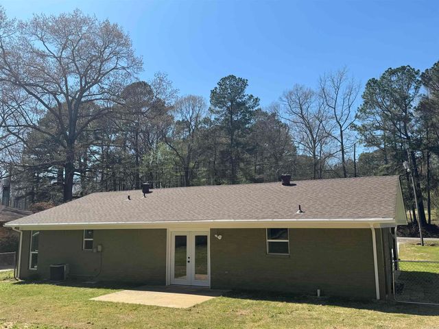 21304 N Mill Rd Road, Little Rock, AR 72206