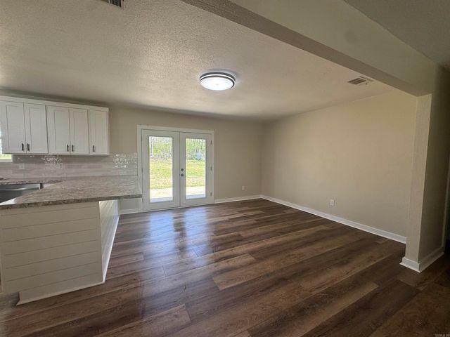 21304 N Mill Rd Road, Little Rock, AR 72206