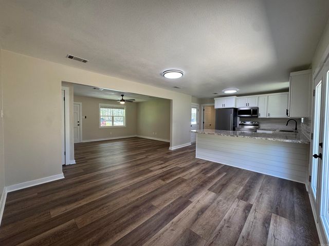 21304 N Mill Rd Road, Little Rock, AR 72206