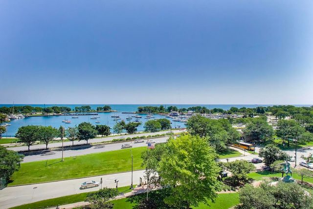 3200 N Lake Shore Drive 806, Chicago, IL 60657