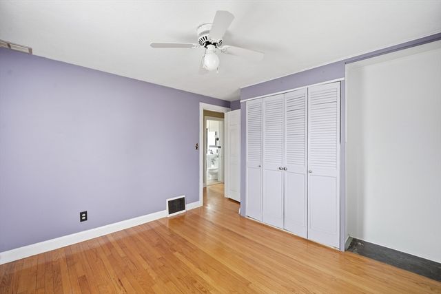 66 Thornton St, Springfield, MA 01104