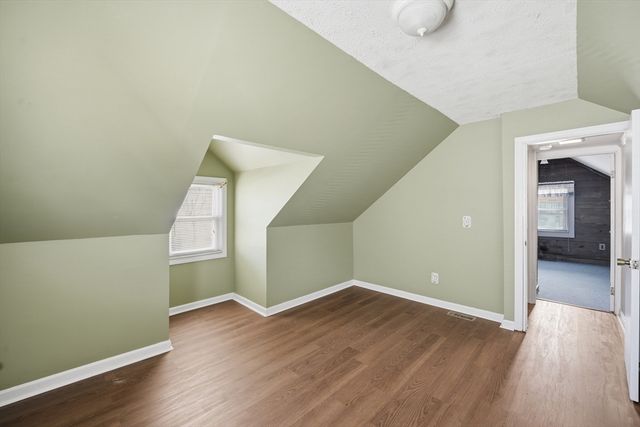 66 Thornton St, Springfield, MA 01104