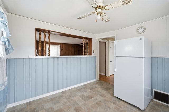 66 Thornton St, Springfield, MA 01104