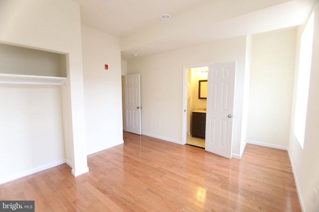 1627 W DIAMOND ST, Philadelphia, PA 19121
