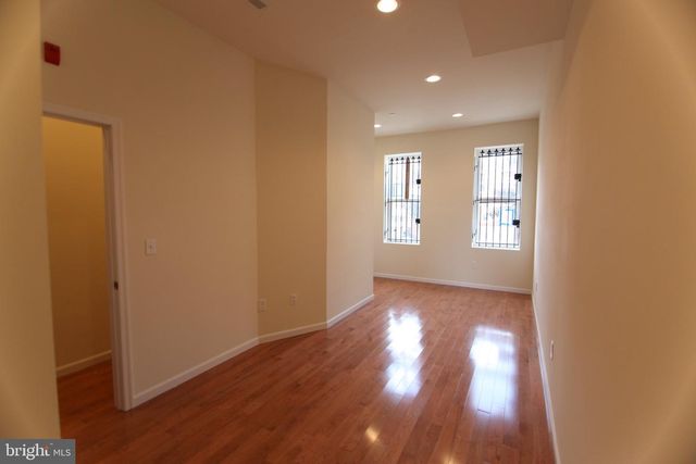1627 W DIAMOND ST, Philadelphia, PA 19121