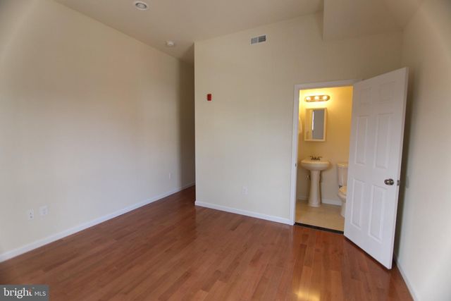 1627 W DIAMOND ST, Philadelphia, PA 19121