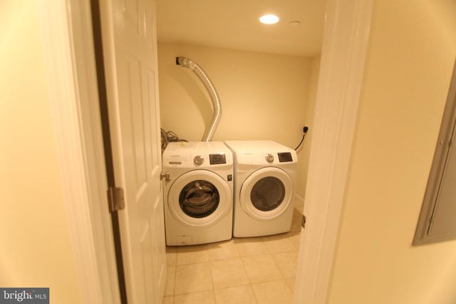1627 W DIAMOND ST, Philadelphia, PA 19121