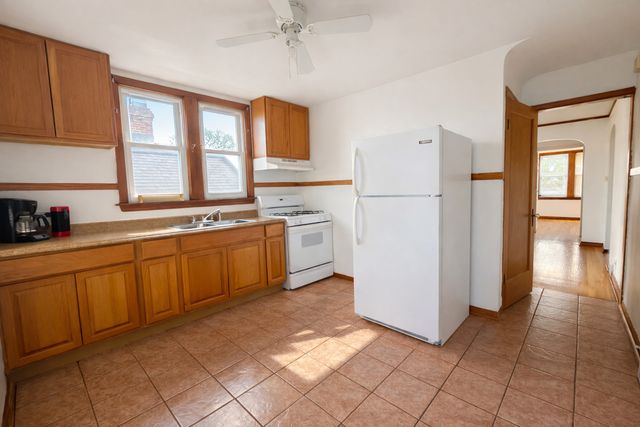 2849 N Kostner Avenue, Chicago, IL 60641