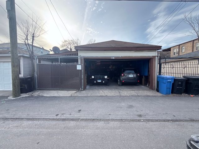 2849 N Kostner Avenue, Chicago, IL 60641