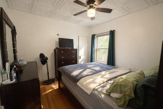 2849 N Kostner Avenue, Chicago, IL 60641