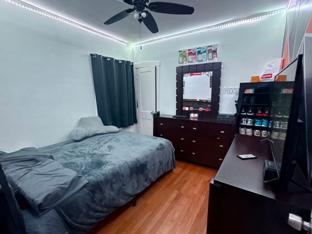 2849 N Kostner Avenue, Chicago, IL 60641