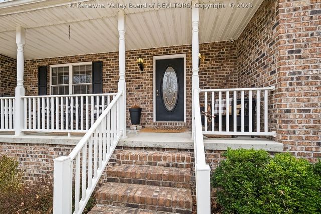601 Valley Drive, Elkview, WV 25071