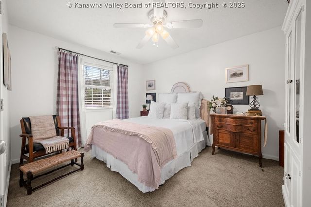 601 Valley Drive, Elkview, WV 25071