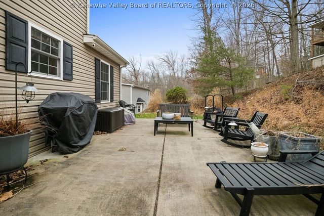 601 Valley Drive, Elkview, WV 25071