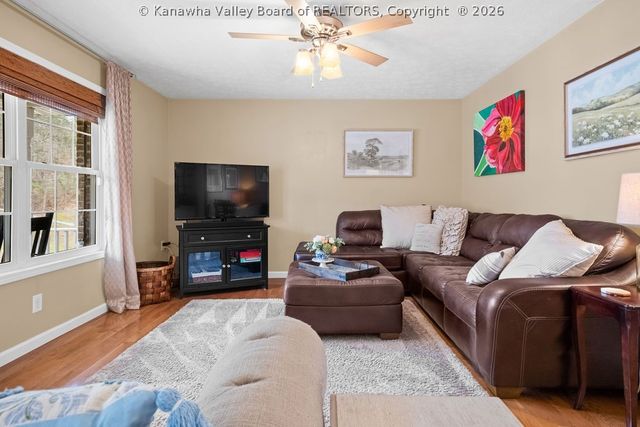 601 Valley Drive, Elkview, WV 25071