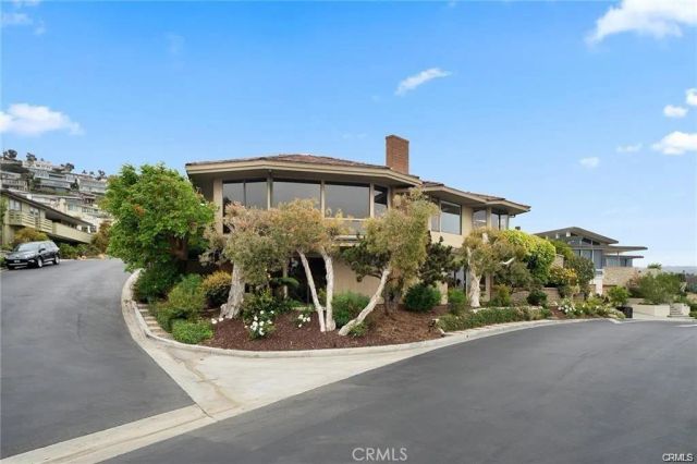 814 Emerald Bay, Laguna Beach, CA 92651