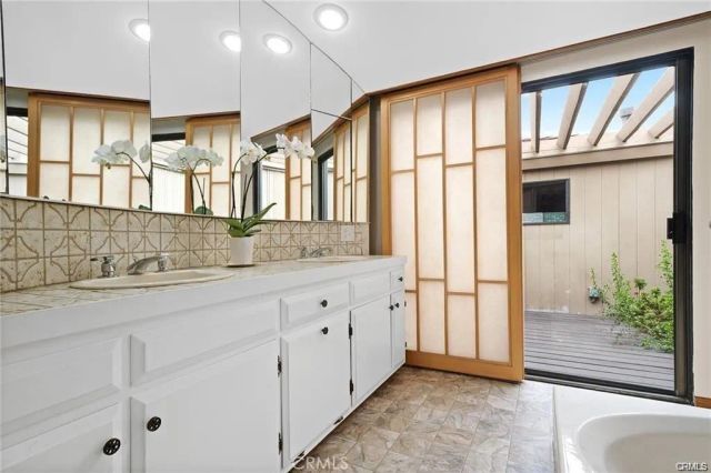 814 Emerald Bay, Laguna Beach, CA 92651
