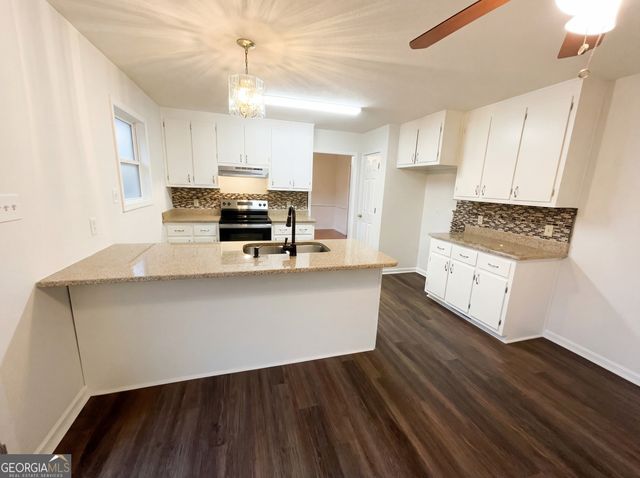 241 Four Points Road, Jackson, GA 30233