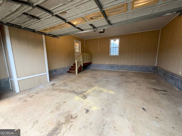 241 Four Points Road, Jackson, GA 30233