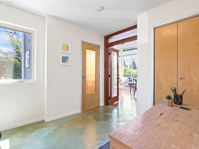 2021 Se CLINTON St, Portland, OR 97202