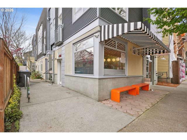 2021 Se CLINTON St, Portland, OR 97202