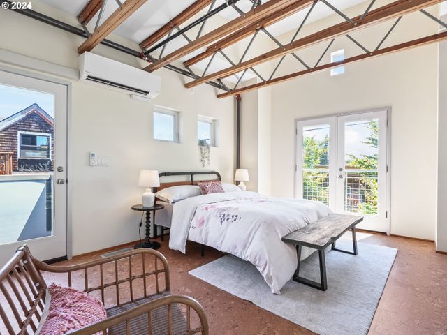 2021 Se CLINTON St, Portland, OR 97202