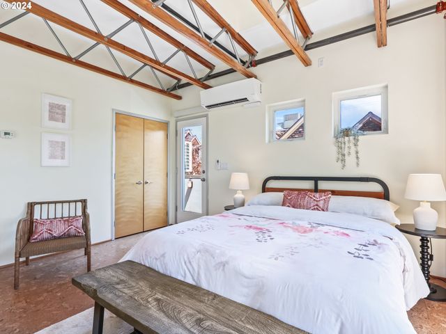 2021 Se CLINTON St, Portland, OR 97202