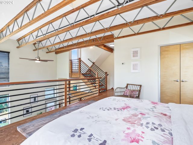 2021 Se CLINTON St, Portland, OR 97202