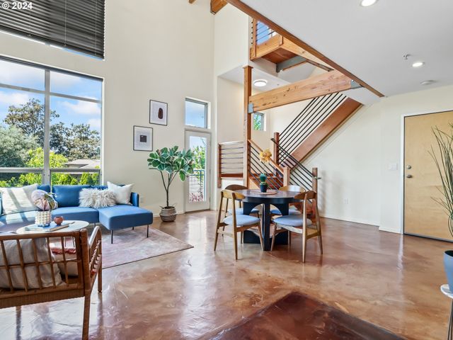 2021 Se CLINTON St, Portland, OR 97202