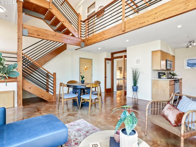 2021 Se CLINTON St, Portland, OR 97202