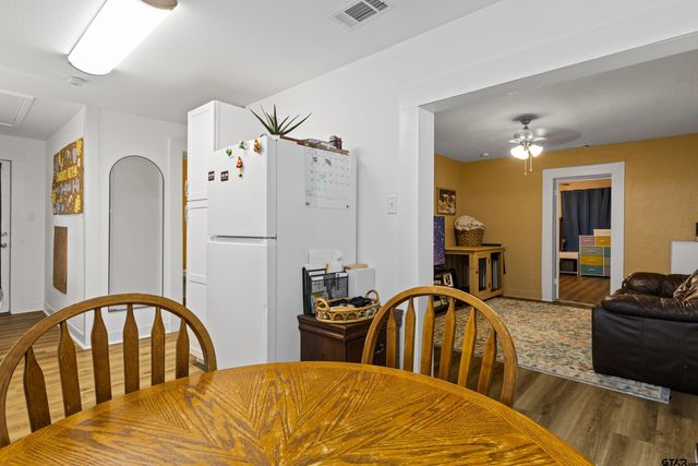 122 Olive St, Mt Vernon, TX 75457