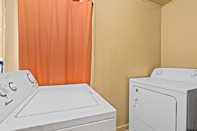 122 Olive St, Mt Vernon, TX 75457