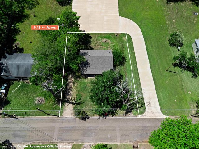 122 Olive St, Mt Vernon, TX 75457